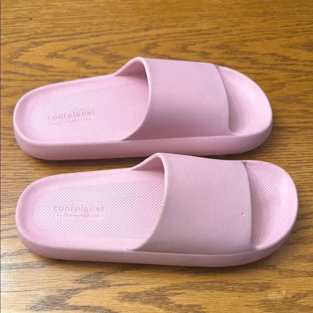 Steve Madden Cool Planet Pink Slide Sandals